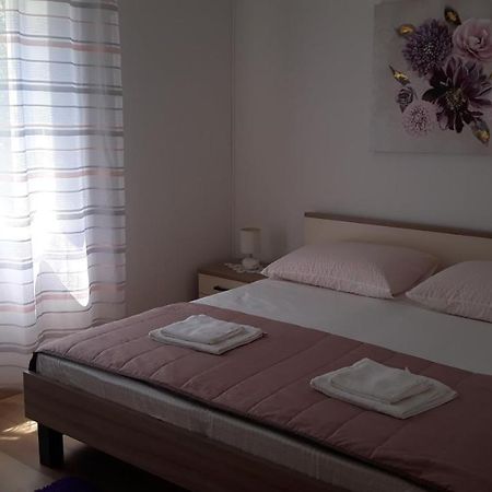 Mini Apartment Petra - Rooms Purple & Green With Kitchen And Garden Dubrovnik Luaran gambar