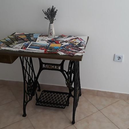 Mini Apartment Petra - Rooms Purple & Green With Kitchen And Garden Dubrovnik Luaran gambar