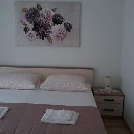 Mini Apartment Petra - Rooms Purple & Green With Kitchen And Garden Dubrovnik Luaran gambar