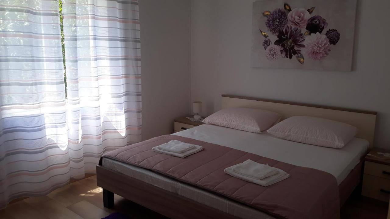 Mini Apartment Petra - Rooms Purple & Green With Kitchen And Garden Dubrovnik Luaran gambar