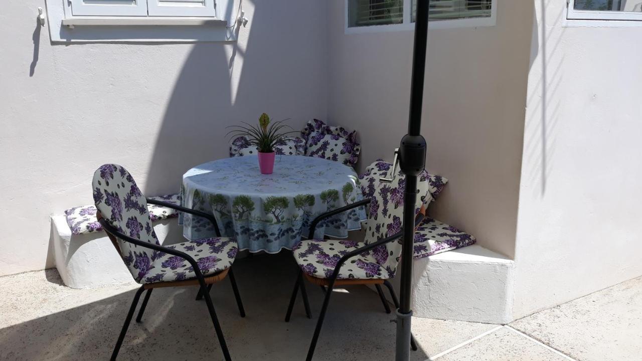 Mini Apartment Petra - Rooms Purple & Green With Kitchen And Garden Dubrovnik Luaran gambar