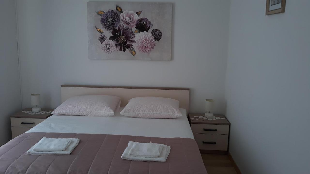 Mini Apartment Petra - Rooms Purple & Green With Kitchen And Garden Dubrovnik Luaran gambar