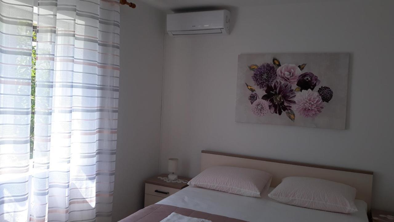 Mini Apartment Petra - Rooms Purple & Green With Kitchen And Garden Dubrovnik Luaran gambar