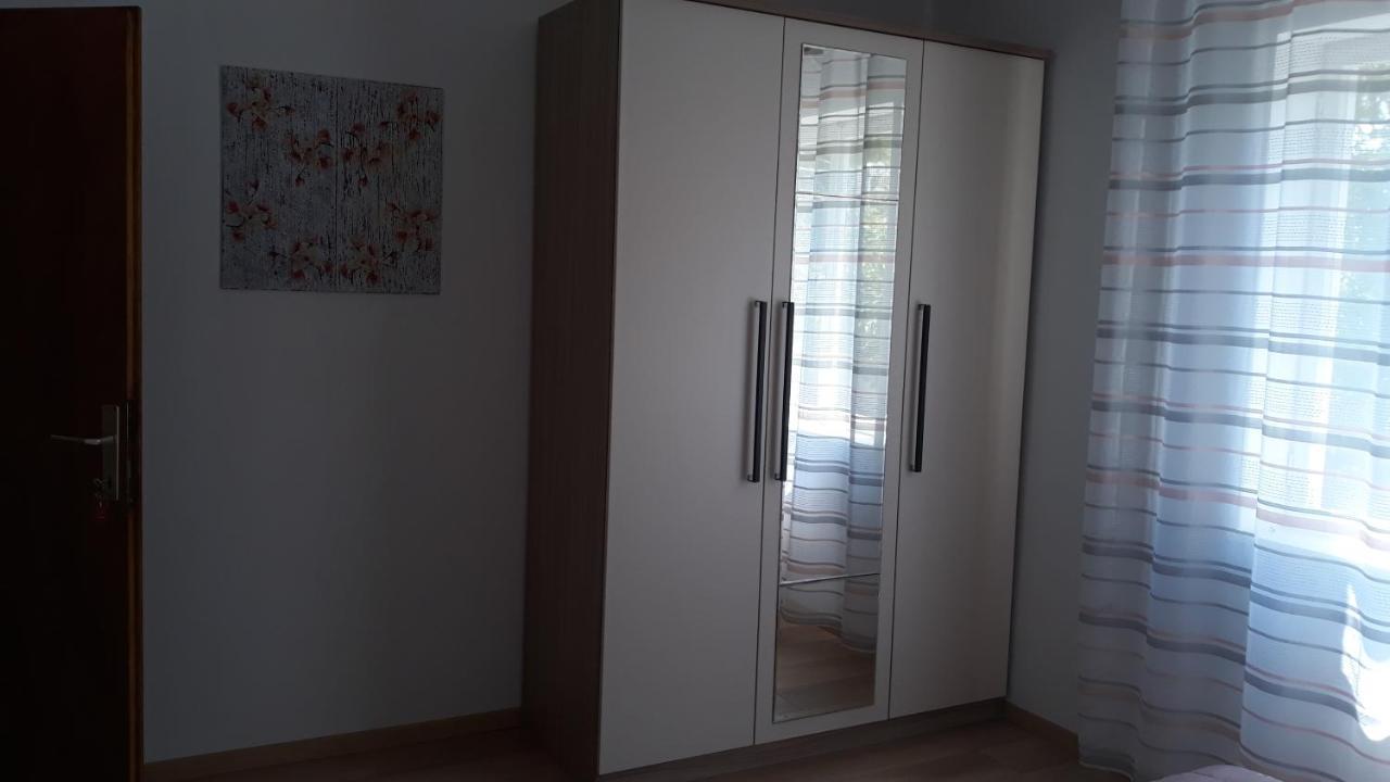 Mini Apartment Petra - Rooms Purple & Green With Kitchen And Garden Dubrovnik Luaran gambar
