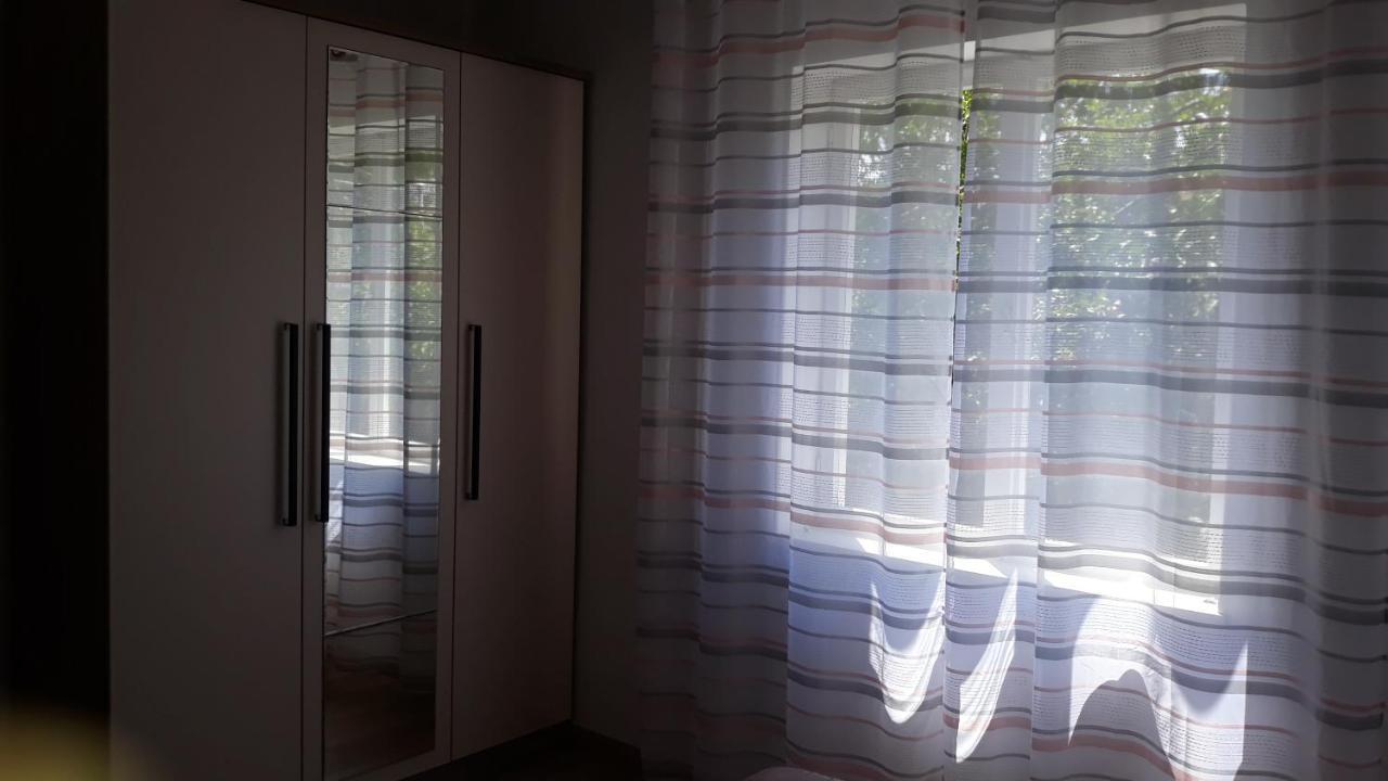 Mini Apartment Petra - Rooms Purple & Green With Kitchen And Garden Dubrovnik Luaran gambar