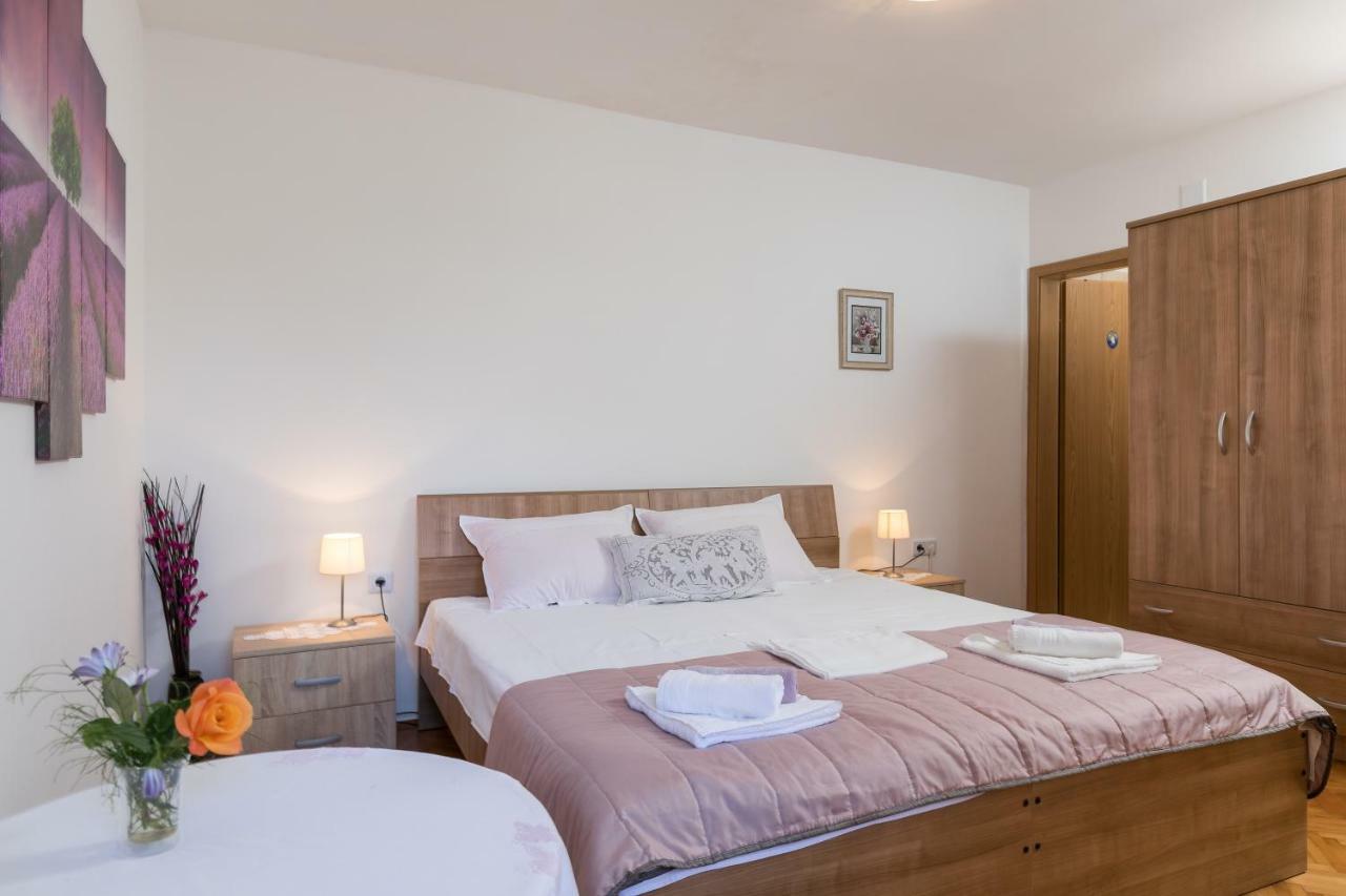 Mini Apartment Petra - Rooms Purple & Green With Kitchen And Garden Dubrovnik Luaran gambar